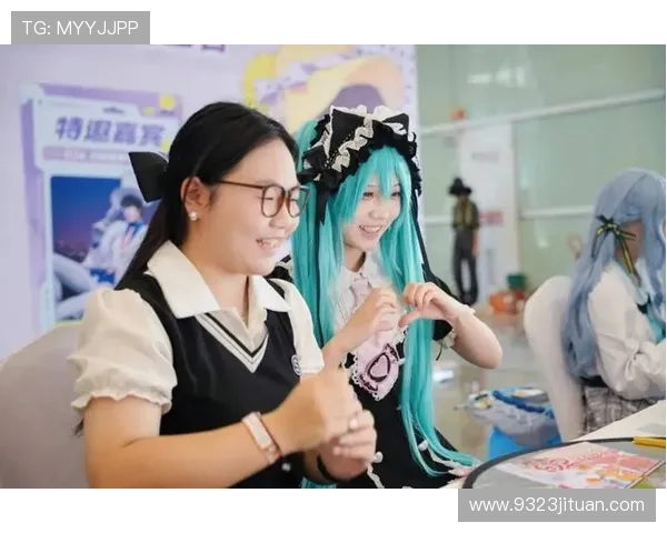 动漫节现场直播：二次元盛典精彩不容错过